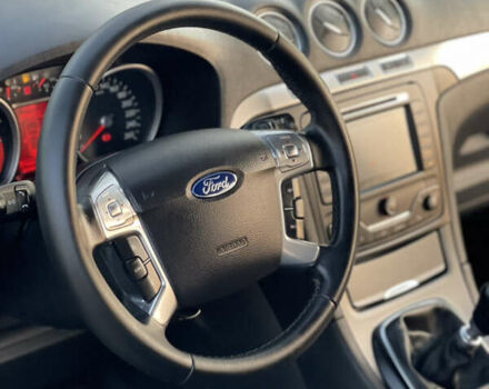 Черный Форд Галакси, объемом двигателя 2 л и пробегом 243 тыс. км за 11950 $, фото 8 на Automoto.ua