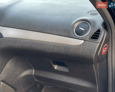 Черный Форд Галакси, объемом двигателя 2 л и пробегом 243 тыс. км за 11950 $, фото 118 на Automoto.ua