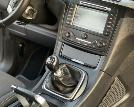 Черный Форд Галакси, объемом двигателя 2 л и пробегом 243 тыс. км за 11950 $, фото 72 на Automoto.ua