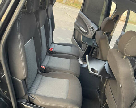 Черный Форд Галакси, объемом двигателя 2 л и пробегом 243 тыс. км за 11950 $, фото 70 на Automoto.ua