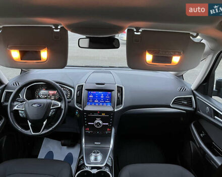 Чорний Форд Галаксі, об'ємом двигуна 2 л та пробігом 208 тис. км за 21800 $, фото 80 на Automoto.ua