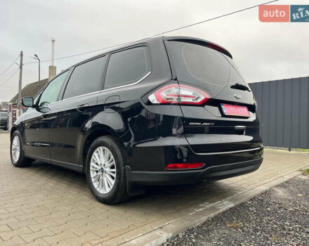 Чорний Форд Галаксі, об'ємом двигуна 2 л та пробігом 208 тис. км за 21800 $, фото 3 на Automoto.ua