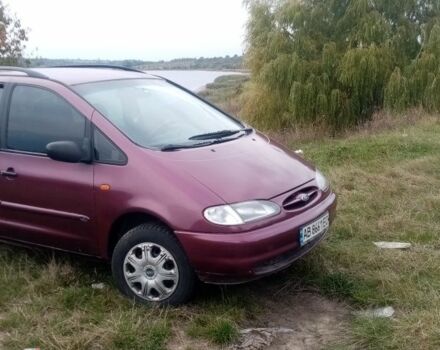 Красный Форд Галакси, объемом двигателя 2 л и пробегом 350 тыс. км за 2500 $, фото 1 на Automoto.ua