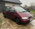 Красный Форд Галакси, объемом двигателя 2 л и пробегом 270 тыс. км за 2450 $, фото 1 на Automoto.ua