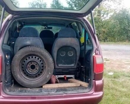 Форд Галакси 1996 в Жмеренке на Automoto.ua Красный Форд Галакси, объемом двигателя 2 л и пробегом 350 тыс. км за 2500 $, фото 2 на Automoto.ua