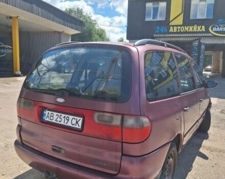 Красный Форд Галакси, объемом двигателя 2 л и пробегом 425 тыс. км за 3100 $, фото 3 на Automoto.ua