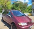 Красный Форд Галакси, объемом двигателя 2 л и пробегом 425 тыс. км за 3100 $, фото 1 на Automoto.ua