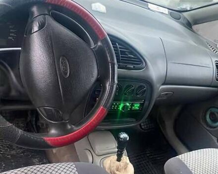 Красный Форд Галакси, объемом двигателя 2 л и пробегом 314 тыс. км за 2400 $, фото 14 на Automoto.ua