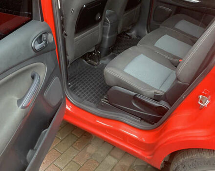 Красный Форд Галакси, объемом двигателя 1.56 л и пробегом 228 тыс. км за 12400 $, фото 20 на Automoto.ua