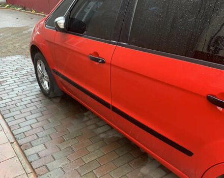 Красный Форд Галакси, объемом двигателя 1.56 л и пробегом 228 тыс. км за 12400 $, фото 3 на Automoto.ua