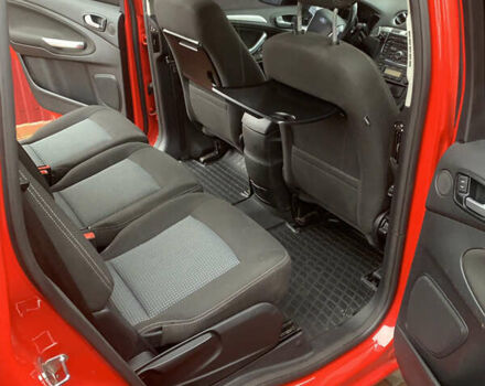 Красный Форд Галакси, объемом двигателя 1.56 л и пробегом 228 тыс. км за 12400 $, фото 21 на Automoto.ua