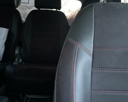 Красный Форд Галакси, объемом двигателя 1.9 л и пробегом 330 тыс. км за 4000 $, фото 7 на Automoto.ua