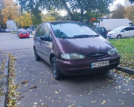 Форд Галакси 1996 в Луцке на Automoto.ua Красный Форд Галакси, объемом двигателя 2 л и пробегом 270 тыс. км за 2350 $, фото 1 на Automoto.ua