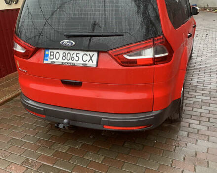 Червоний Форд Галаксі, об'ємом двигуна 1.56 л та пробігом 228 тис. км за 12400 $, фото 1 на Automoto.ua