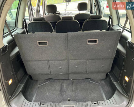 Форд Галаксі, об'ємом двигуна 1.6 л та пробігом 268 тис. км за 9500 $, фото 4 на Automoto.ua