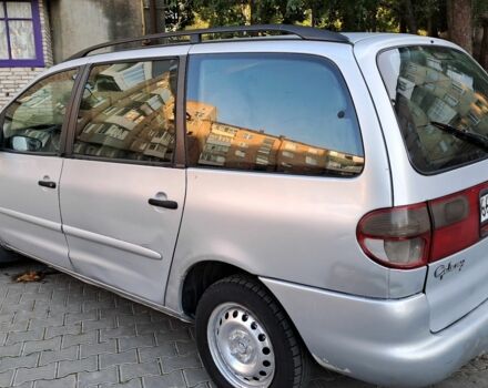 Серый Форд Галакси, объемом двигателя 1.9 л и пробегом 312 тыс. км за 1100 $, фото 6 на Automoto.ua