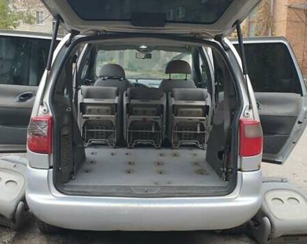 Серый Форд Галакси, объемом двигателя 1.9 л и пробегом 322 тыс. км за 3500 $, фото 2 на Automoto.ua