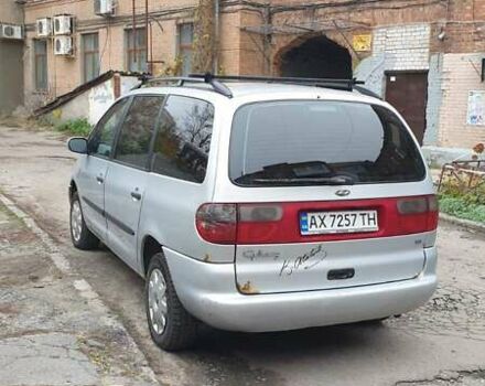 Серый Форд Галакси, объемом двигателя 1.9 л и пробегом 322 тыс. км за 3500 $, фото 6 на Automoto.ua