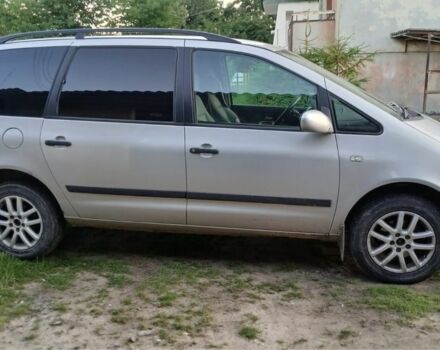 Серый Форд Галакси, объемом двигателя 1.9 л и пробегом 400 тыс. км за 2900 $, фото 1 на Automoto.ua