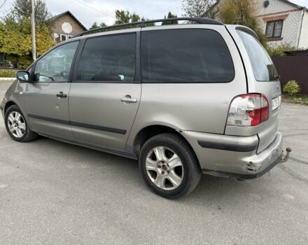 Серый Форд Галакси, объемом двигателя 1.9 л и пробегом 320 тыс. км за 3250 $, фото 4 на Automoto.ua