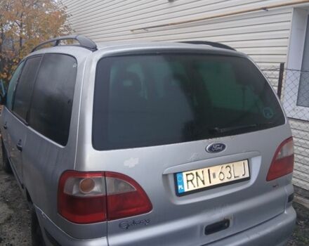 Сірий Форд Галаксі, об'ємом двигуна 2 л та пробігом 320 тис. км за 1700 $, фото 1 на Automoto.ua