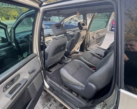 Серый Форд Галакси, объемом двигателя 1.9 л и пробегом 341 тыс. км за 2381 $, фото 8 на Automoto.ua