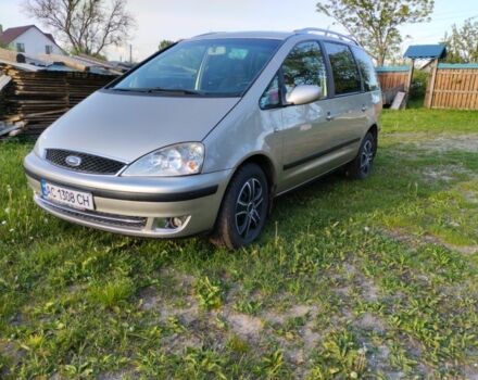 Серый Форд Галакси, объемом двигателя 1.9 л и пробегом 275 тыс. км за 3200 $, фото 1 на Automoto.ua