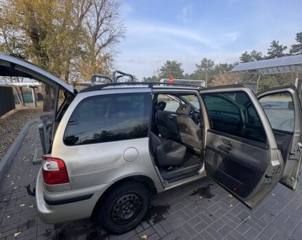 Серый Форд Галакси, объемом двигателя 1.9 л и пробегом 341 тыс. км за 2381 $, фото 4 на Automoto.ua