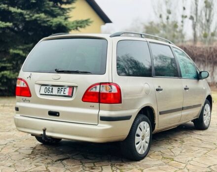 Серый Форд Галакси, объемом двигателя 1.9 л и пробегом 300 тыс. км за 2050 $, фото 5 на Automoto.ua