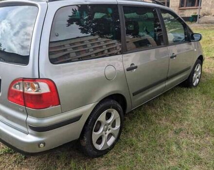 Серый Форд Галакси, объемом двигателя 2.3 л и пробегом 300 тыс. км за 5600 $, фото 5 на Automoto.ua