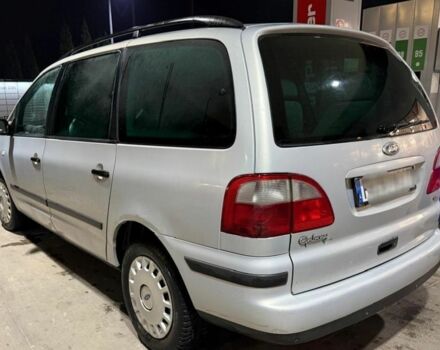 Сірий Форд Галаксі, об'ємом двигуна 1.9 л та пробігом 3 тис. км за 2500 $, фото 3 на Automoto.ua