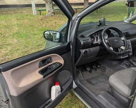 Серый Форд Галакси, объемом двигателя 2.3 л и пробегом 300 тыс. км за 5600 $, фото 10 на Automoto.ua