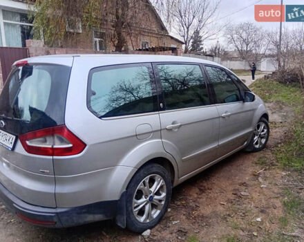 Сірий Форд Галаксі, об'ємом двигуна 2 л та пробігом 350 тис. км за 6200 $, фото 3 на Automoto.ua