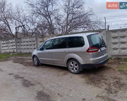 Сірий Форд Галаксі, об'ємом двигуна 2 л та пробігом 350 тис. км за 6200 $, фото 2 на Automoto.ua