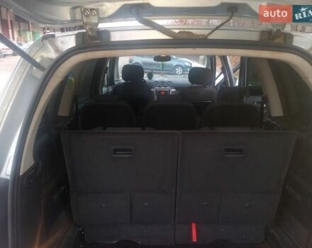 Сірий Форд Галаксі, об'ємом двигуна 2 л та пробігом 275 тис. км за 6200 $, фото 27 на Automoto.ua