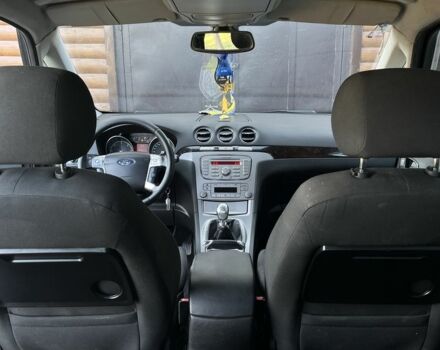 Серый Форд Галакси, объемом двигателя 2 л и пробегом 390 тыс. км за 6000 $, фото 7 на Automoto.ua