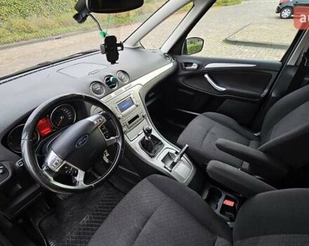 Серый Форд Галакси, объемом двигателя 1.8 л и пробегом 234 тыс. км за 7000 $, фото 13 на Automoto.ua