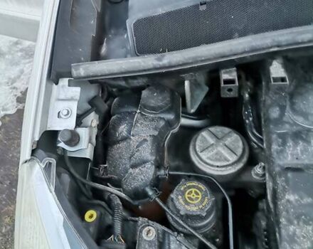 Сірий Форд Галаксі, об'ємом двигуна 2 л та пробігом 269 тис. км за 9000 $, фото 25 на Automoto.ua