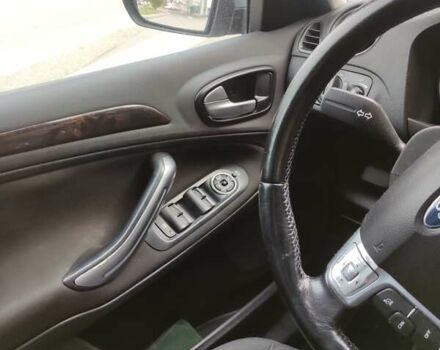 Серый Форд Галакси, объемом двигателя 1.75 л и пробегом 260 тыс. км за 8500 $, фото 7 на Automoto.ua