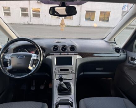 Серый Форд Галакси, объемом двигателя 1.8 л и пробегом 240 тыс. км за 9690 $, фото 12 на Automoto.ua