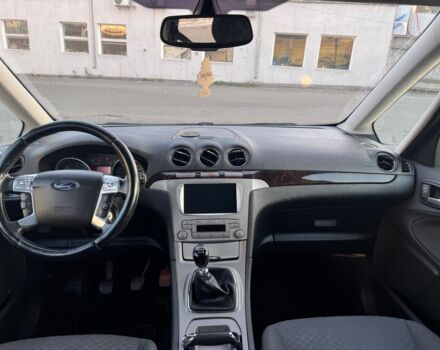 Серый Форд Галакси, объемом двигателя 1.8 л и пробегом 240 тыс. км за 9690 $, фото 13 на Automoto.ua