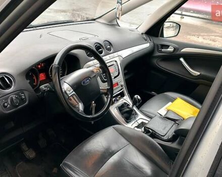 Форд Галакси 2010 в Ровно на Automoto.ua Серый Форд Галакси, объемом двигателя 2 л и пробегом 270 тыс. км за 9999 $, фото 1 на Automoto.ua