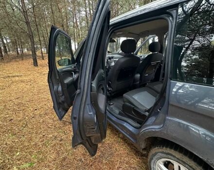 Сірий Форд Галаксі, об'ємом двигуна 1.6 л та пробігом 280 тис. км за 8800 $, фото 2 на Automoto.ua