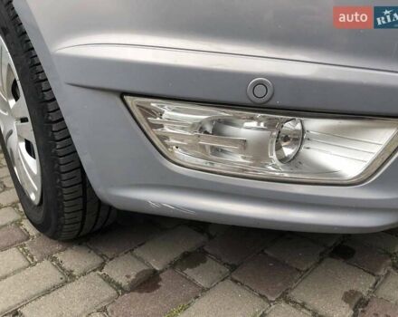 Серый Форд Галакси, объемом двигателя 1.6 л и пробегом 269 тыс. км за 10500 $, фото 8 на Automoto.ua