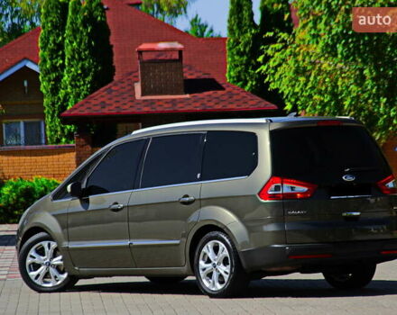 Форд Галакси 2011 в Днепре (Днепропетровске) на Automoto.ua Серый Форд Галакси, объемом двигателя 2 л и пробегом 117 тыс. км за 12300 $, фото 2 на Automoto.ua
