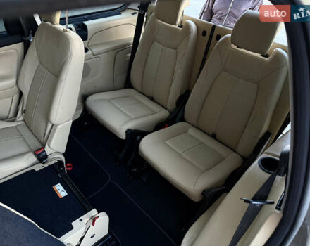 Форд Галакси 2011 в Днепре (Днепропетровске) на Automoto.ua Серый Форд Галакси, объемом двигателя 2 л и пробегом 117 тыс. км за 12300 $, фото 14 на Automoto.ua