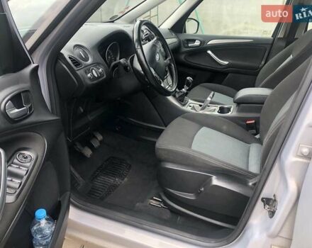 Серый Форд Галакси, объемом двигателя 1.6 л и пробегом 269 тыс. км за 10500 $, фото 13 на Automoto.ua