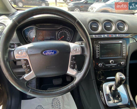 Серый Форд Галакси, объемом двигателя 2 л и пробегом 240 тыс. км за 12200 $, фото 13 на Automoto.ua