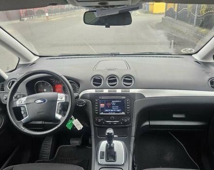 Серый Форд Галакси, объемом двигателя 2 л и пробегом 181 тыс. км за 11200 $, фото 3 на Automoto.ua