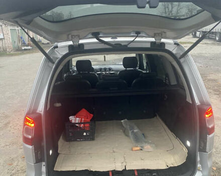 Серый Форд Галакси, объемом двигателя 2 л и пробегом 345 тыс. км за 11300 $, фото 2 на Automoto.ua